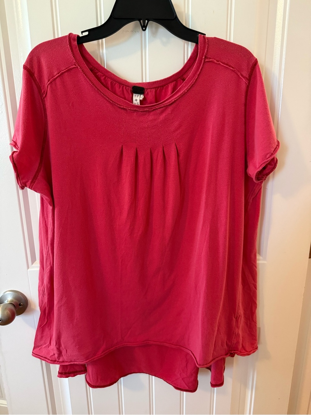 We The Free coral Short Sleeve Pleated Scoop Neck Top